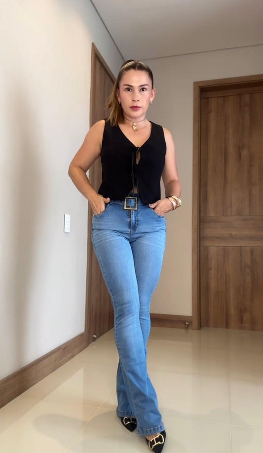 jeans bota ancha con correa